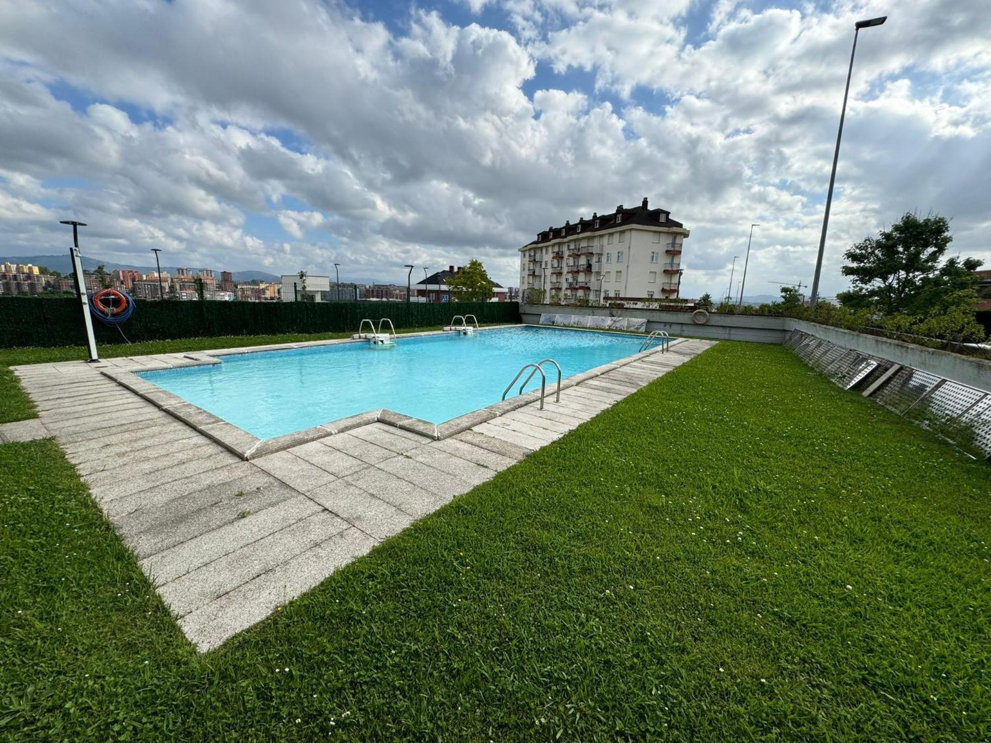 Apartment Piscina Y Garaje En Valdenoja *