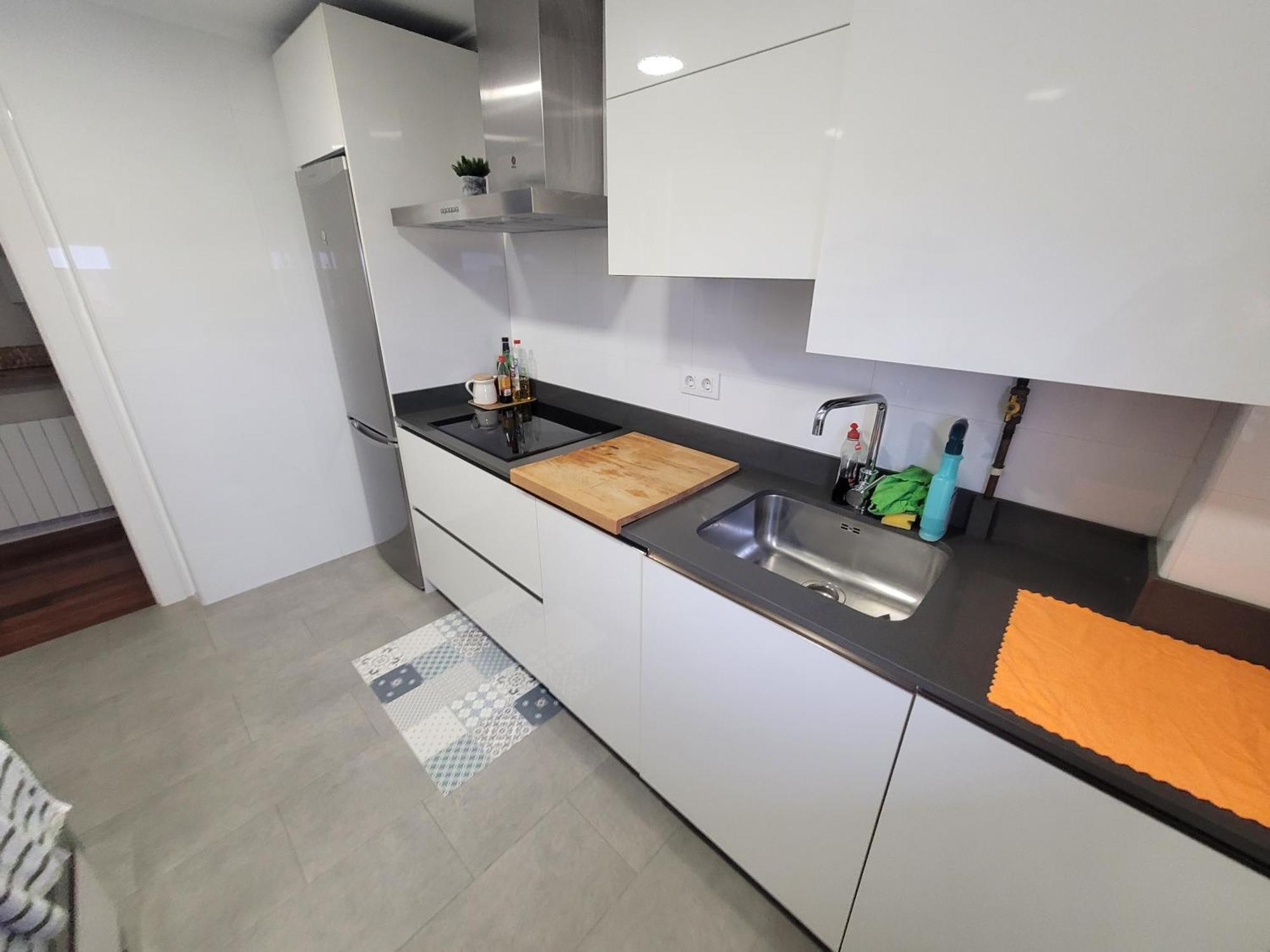 Piscina Y Garaje En Valdenoja Appartement